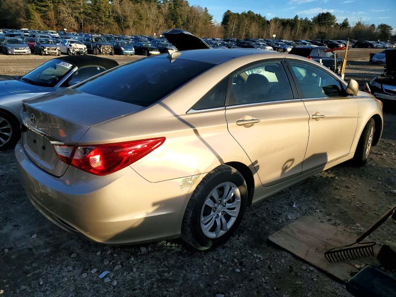 72826135 :رقم المزاد ، 5NPEB4AC7CH321511 vin ، 2012 Hyundai Sonata مزاد بيع
