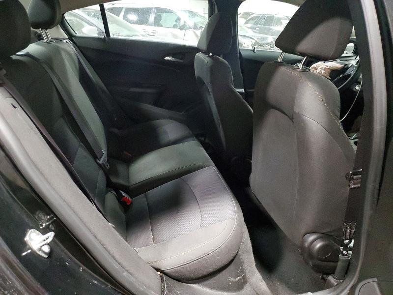 99548045 :رقم المزاد ، 1G1BC5SMXH7251861 vin ، 2017 Chevrolet Cruze مزاد بيع