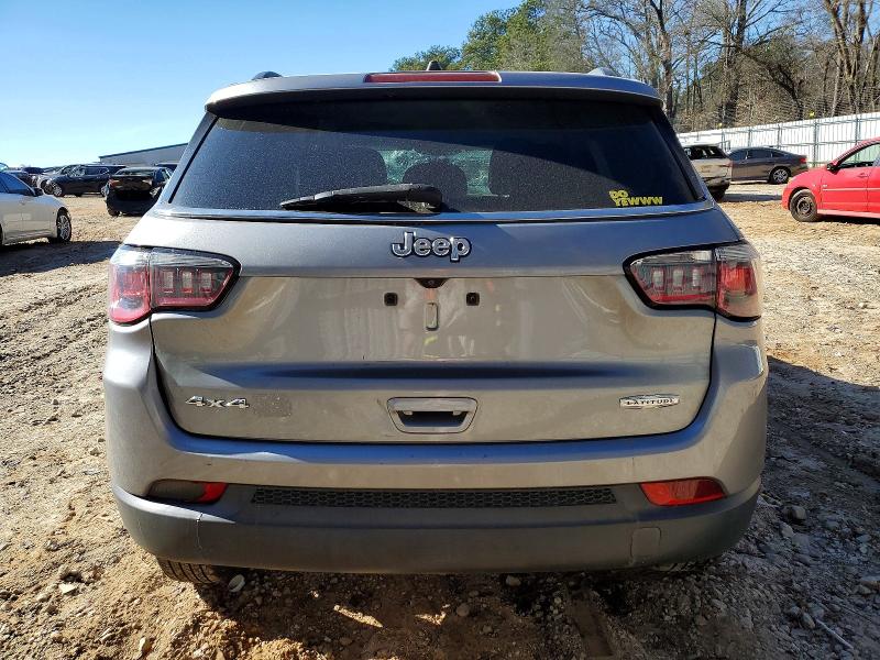 72987495 :رقم المزاد ، 3C4NJDBB6LT117372 vin ، 2020 Jeep Compass مزاد بيع