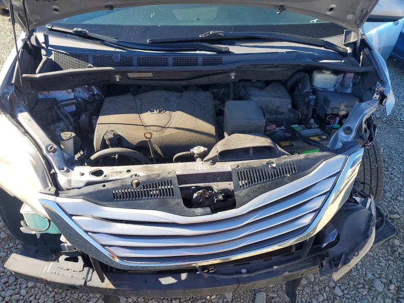 73748035 :رقم المزاد ، 5TDKZ3DC6HS833525 vin ، 2017 Toyota Sienna Le مزاد بيع