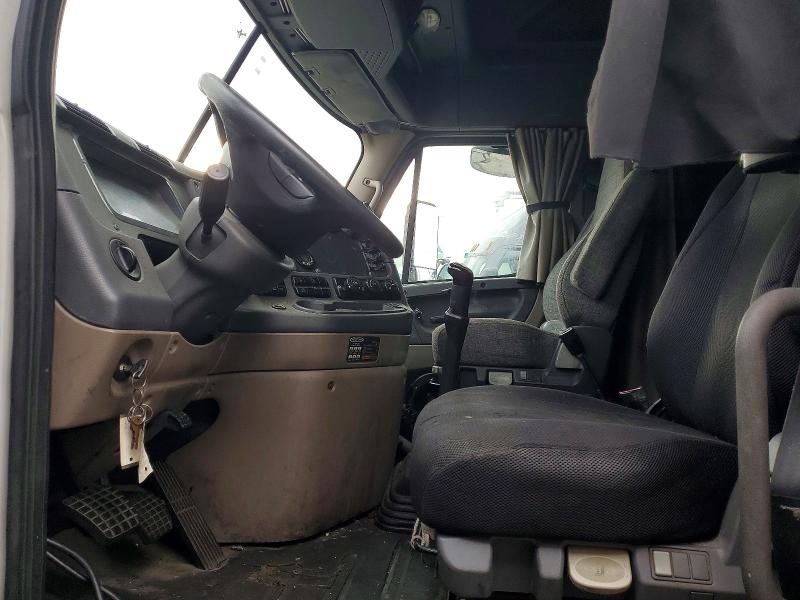 Продаж на аукціоні авто 2014 Freightliner Cascadia 1, vin: 1FUJGLD67ELFP4094, номер лоту: 75162635