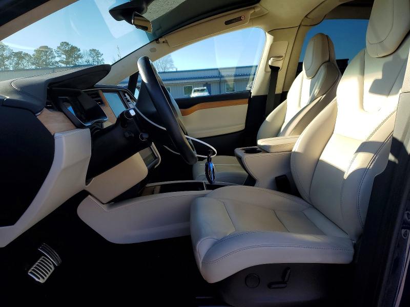 2019 Tesla Model X მანქანა იყიდება აუქციონზე, vin: 5YJXCDE24KF183804, აუქციონის ნომერი: 74330925