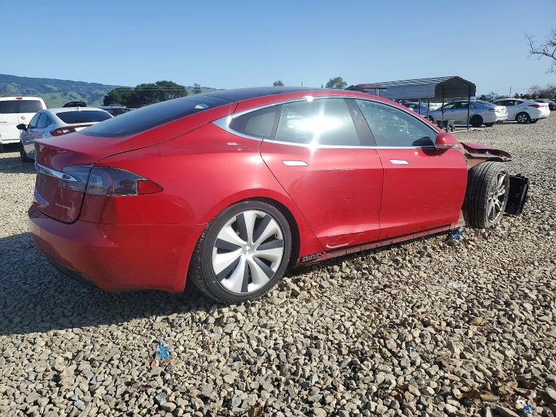 75182805 :رقم المزاد ، 5YJSA1E28LF415689 vin ، 2020 Tesla Model S مزاد بيع