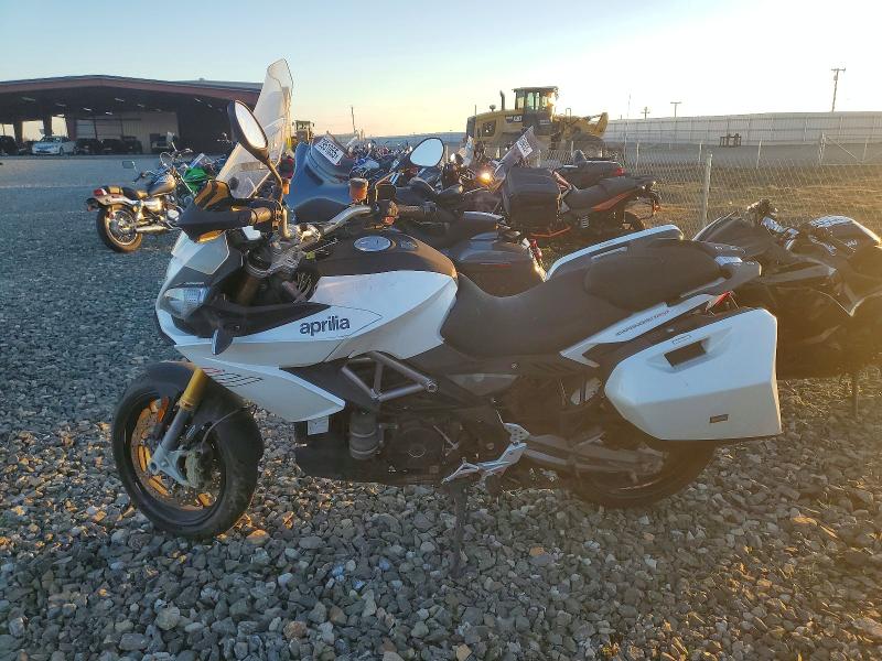 73781405 :رقم المزاد ، ZD4VKC015FS000006 vin ، 2015 Aprilia Caponord مزاد بيع