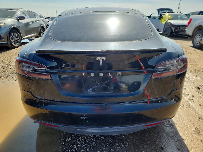 72696855 :رقم المزاد ، 5YJSA1S13FF100329 vin ، 2015 Tesla Model S 90 مزاد بيع