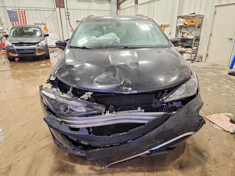 99643895 :رقم المزاد ، 2C4RC1BG9LR172472 vin ، 2020 Chrysler Pacifica مزاد بيع