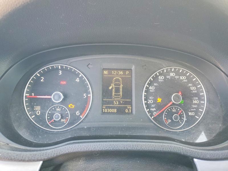 73064045 :رقم المزاد ، 1VWBN7A30DC105716 vin ، 2013 Volkswagen Passat مزاد بيع