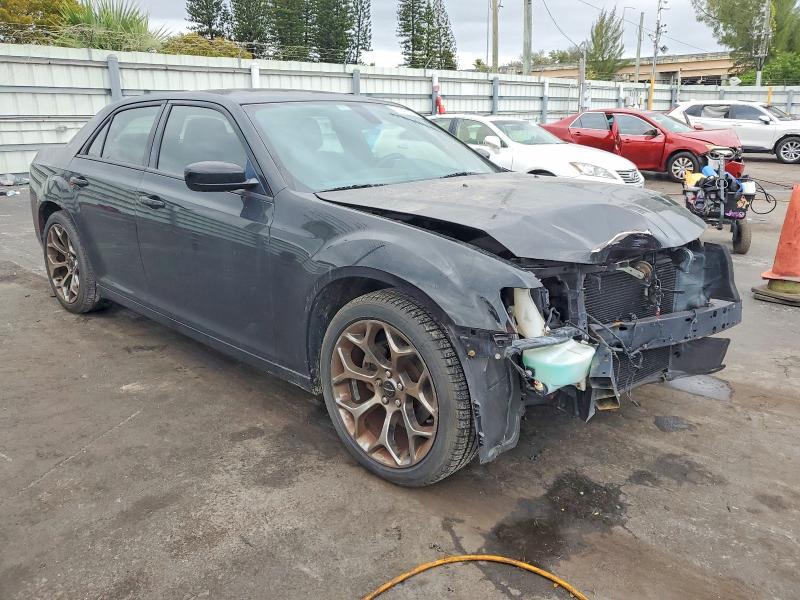 72847945 :رقم المزاد ، 2C3CCABG4FH786592 vin ، 2015 Chrysler 300 S مزاد بيع