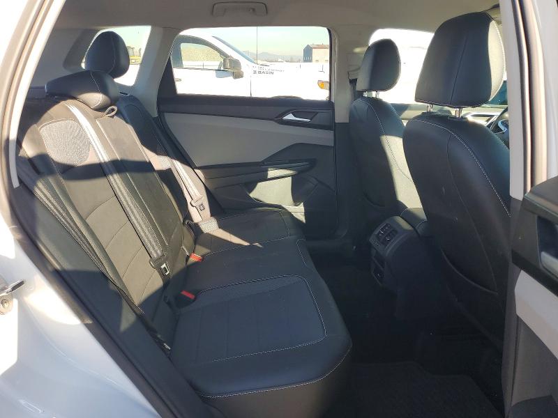 72633085 :رقم المزاد ، 3VVRX7B25NM025427 vin ، 2022 Volkswagen Taos Se مزاد بيع