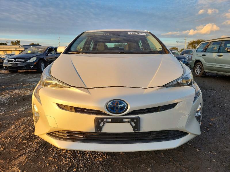 99341655 :رقم المزاد ، JTDKARFUXJ3551007 vin ، 2018 Toyota Prius مزاد بيع