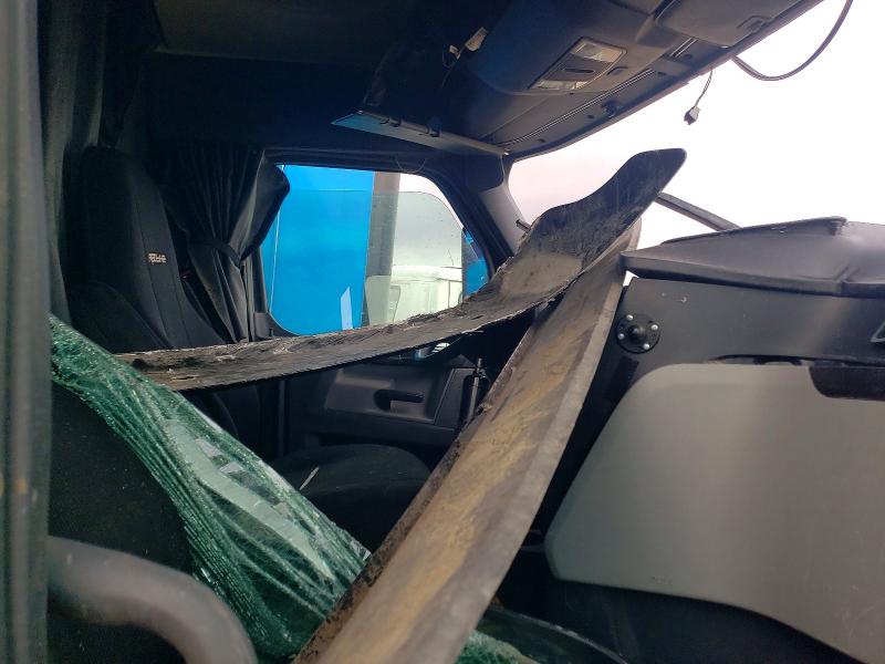 Продажа на аукционе авто 2019 Freightliner Cascadia 126, vin: 3AKNHHD12KSHW5664, номер лота: 99241355