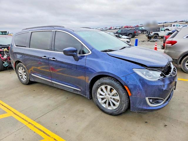 Продаж на аукціоні авто 2017 Chrysler Pacifica, vin: 2C4RC1BG3HR803014, номер лоту: 74245085