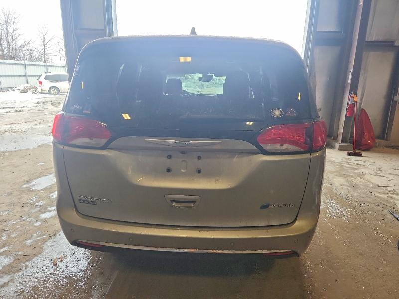 Продаж на аукціоні авто 2018 Chrysler Pacifica, vin: 2C4RC1N70JR213144, номер лоту: 99909605