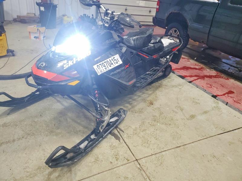 97970415 :رقم المزاد ، 2BPSUUHD1HV000089 vin ، 2017 Ski Doo Rev مزاد بيع