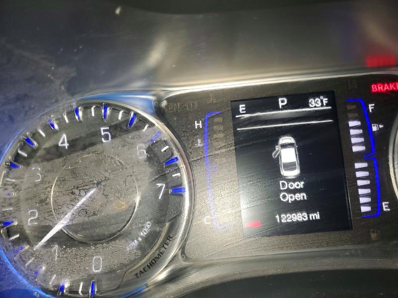 73548835 :رقم المزاد ، 1C3CCCABXFN638245 vin ، 2015 Chrysler 200 مزاد بيع