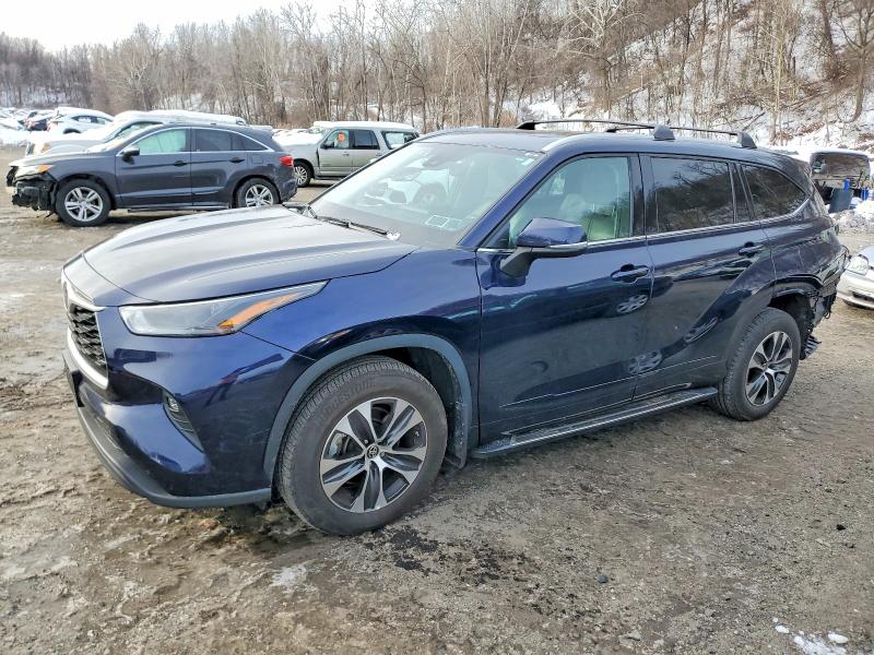 Aukcja sprzedaży 2022 Toyota Highlander, vin: 5TDGZRBHXNS582446, numer aukcji: 98155215