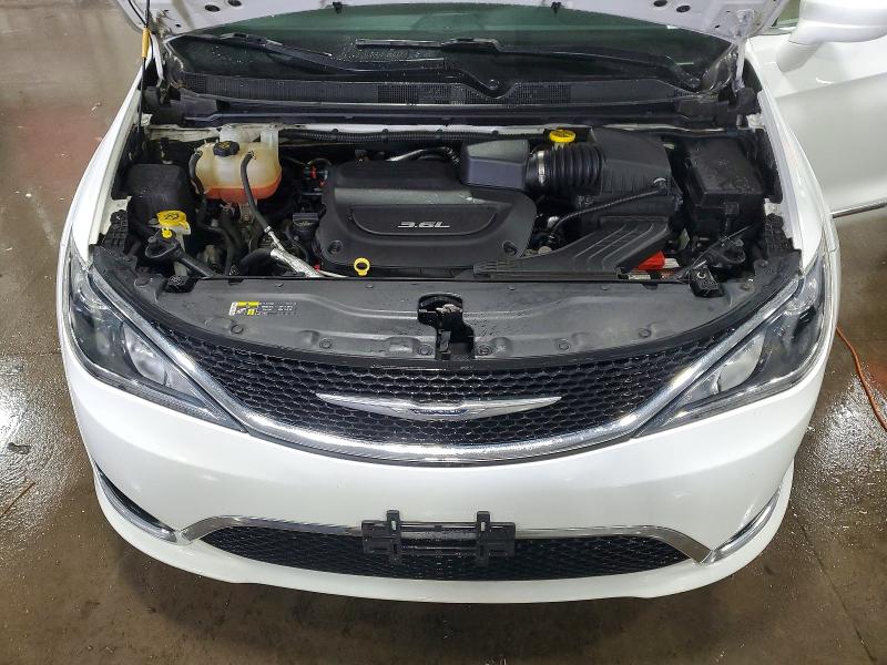 2017 Chrysler Pacifica მანქანა იყიდება აუქციონზე, vin: 2C4RC1BG1HR832589, აუქციონის ნომერი: 73478395