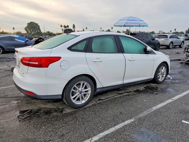 99796565 :رقم المزاد ، 1FADP3F22FL307755 vin ، 2015 Ford Focus Se مزاد بيع