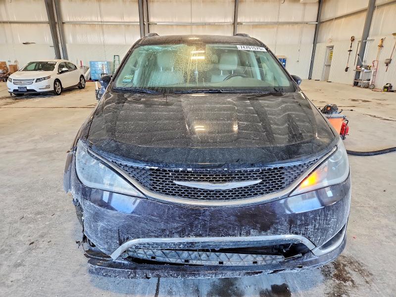 Продажа на аукционе авто 2017 Chrysler Pacifica, vin: 2C4RC1EG3HR570179, номер лота: 74701575