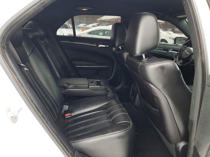 2019 Chrysler 300 მანქანა იყიდება აუქციონზე, vin: 2C3CCABT4KH704870, აუქციონის ნომერი: 74044245