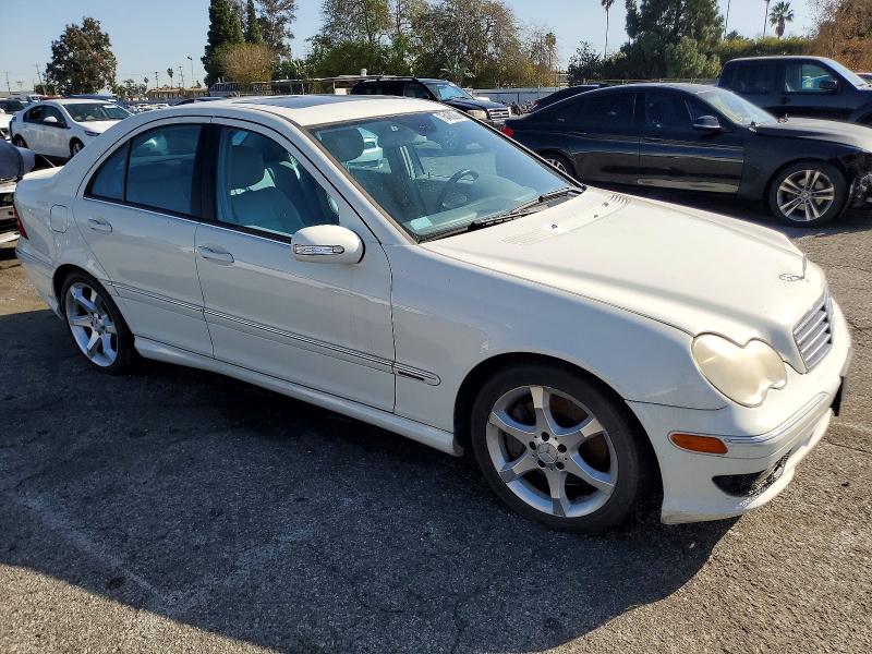 75498295 :رقم المزاد ، WDBRF52H37F909152 vin ، 2007 Mercedes-benz C مزاد بيع