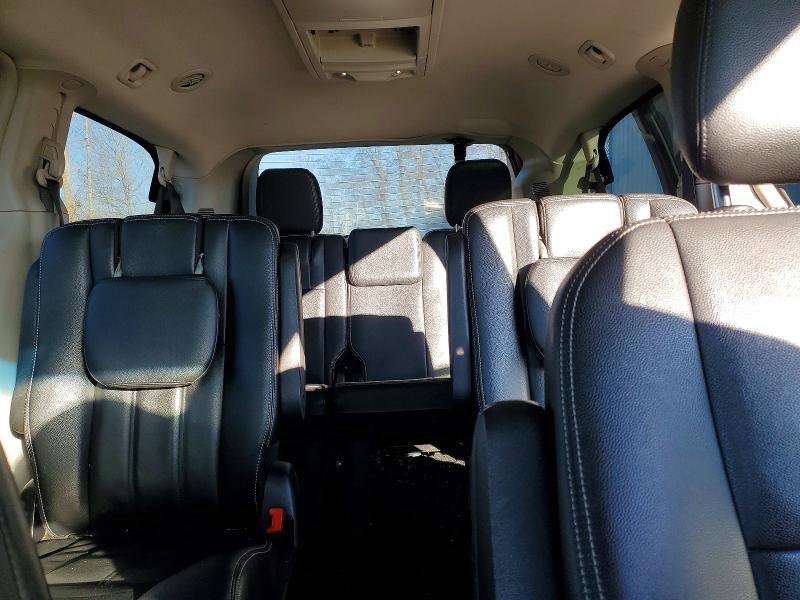 74405585 :رقم المزاد ، 2C4RC1BG8GR268423 vin ، 2016 Chrysler Town & Country مزاد بيع