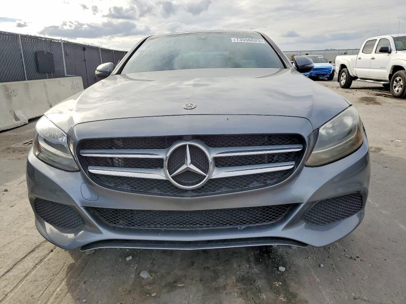 Продаж на аукціоні авто 2018 Mercedes-benz C 300, vin: 55SWF4JB2JU247103, номер лоту: 73556625
