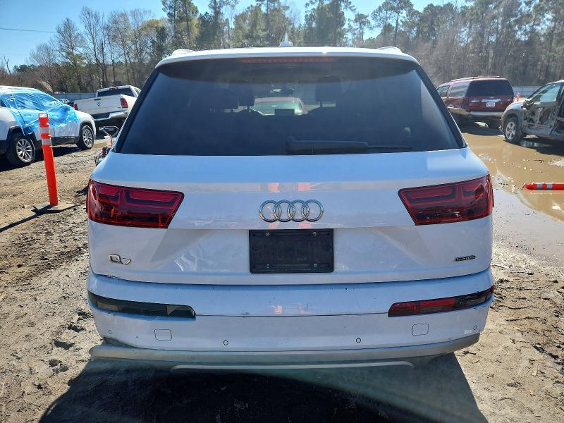 2018 Audi Q7 მანქანა იყიდება აუქციონზე, vin: WA1LHAF7XJD019529, აუქციონის ნომერი: 75164755