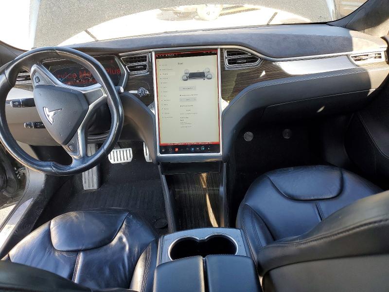 72790475 :رقم المزاد ، 5YJSA1H46FF085360 vin ، 2015 Tesla Model S مزاد بيع