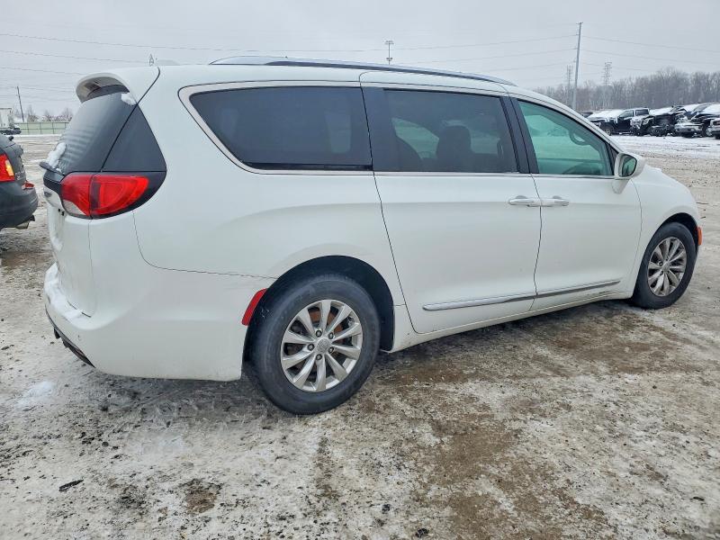 Продажа на аукционе авто 2019 Chrysler Pacifica, vin: 2C4RC1BG1JR154979, номер лота: 98421505