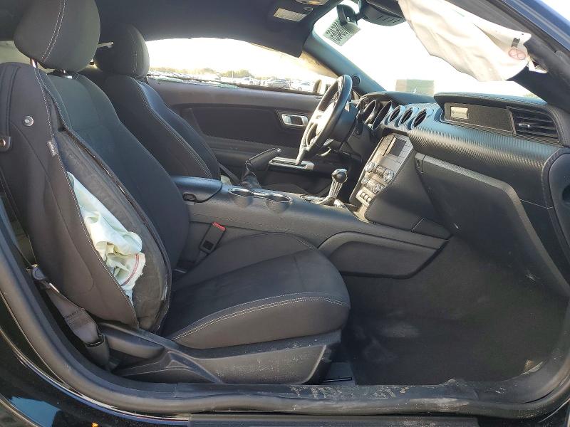 Продажа на аукционе авто 2022 Ford Mustang, vin: 1FA6P8TH2N5123675, номер лота: 99006465