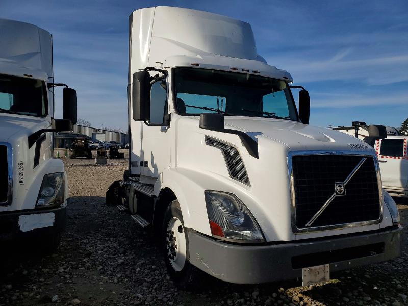 Продажа на аукционе авто 2017 Volvo Vn Vnl, vin: 4V4N39TG9HN987968, номер лота: 72864635
