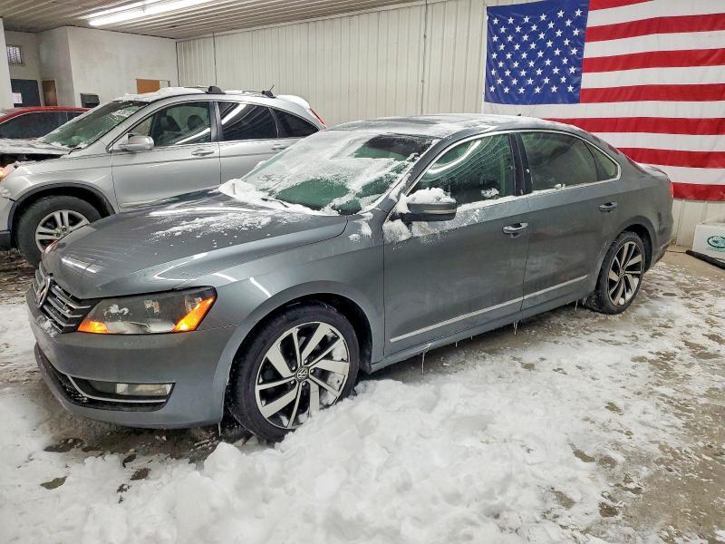 2015 Volkswagen Passat მანქანა იყიდება აუქციონზე, vin: 1VWCV7A30FC027672, აუქციონის ნომერი: 74739505