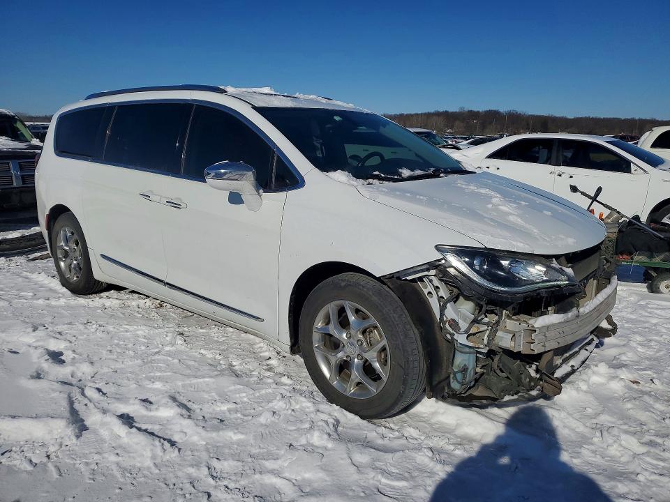 2018 Chrysler Pacifica მანქანა იყიდება აუქციონზე, vin: 2C4RC1GG8JR320391, აუქციონის ნომერი: 74448525