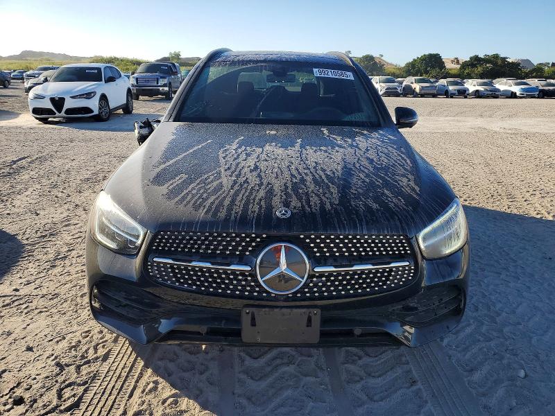 99210585 :رقم المزاد ، W1N0G8EB8MV298707 vin ، 2021 Mercedes-benz Glc مزاد بيع