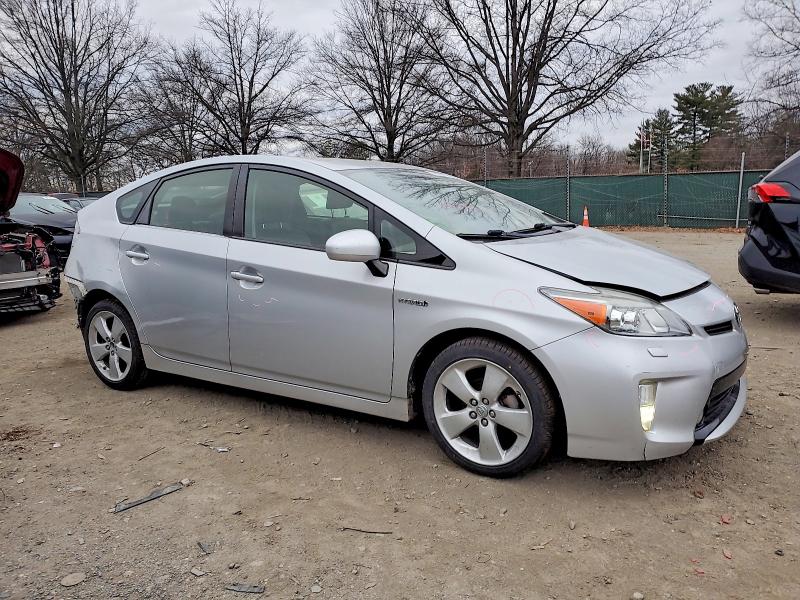 97957115 :رقم المزاد ، JTDKN3DU7F0447040 vin ، 2015 Toyota Prius مزاد بيع