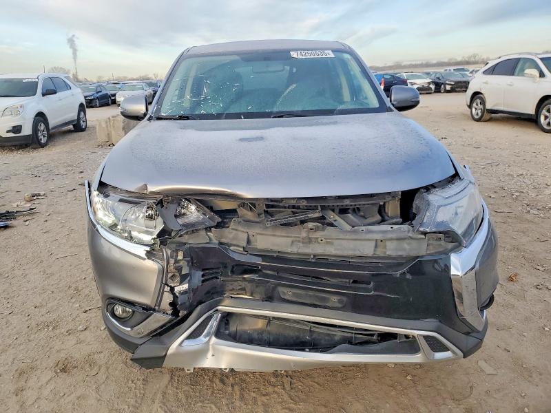 Продаж на аукціоні авто 2019 Mitsubishi Outlander, vin: JA4AD3A35KZ007585, номер лоту: 74250535