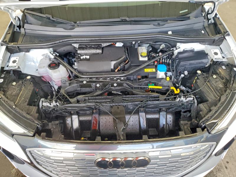 98433245 :رقم المزاد ، WA132BFZ3PP061072 vin ، 2023 Audi Q4 E-tron مزاد بيع