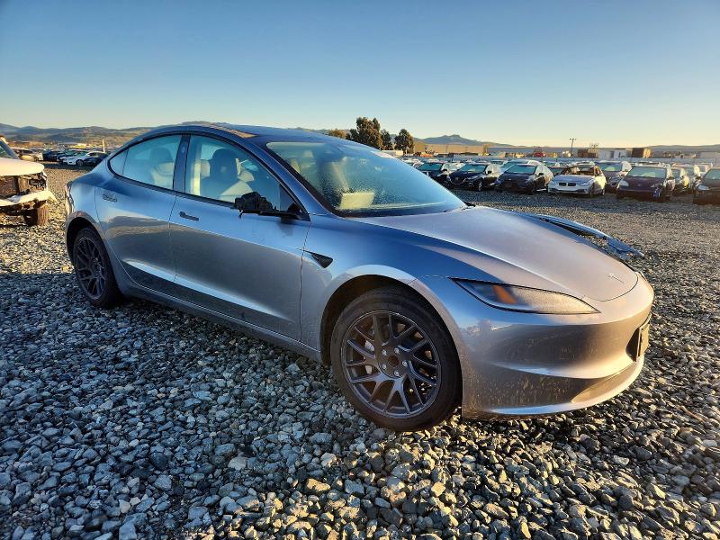 98912875 :رقم المزاد ، 5YJ3E1EAXSF877816 vin ، 2025 Tesla Model 3 مزاد بيع