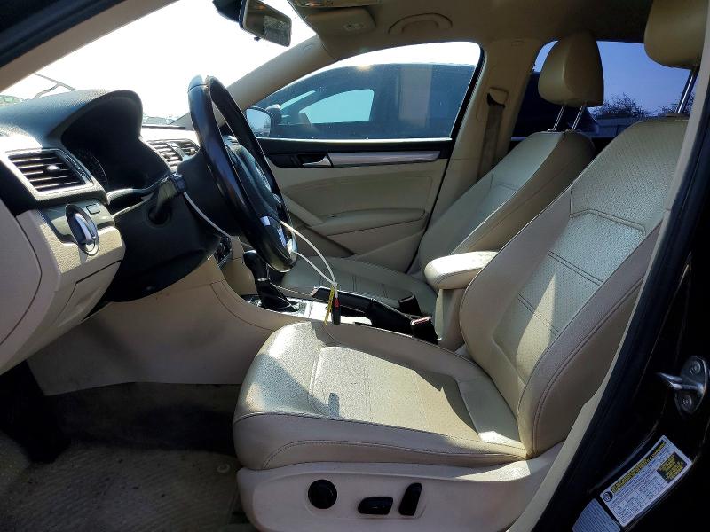72992815 :رقم المزاد ، 1VWAT7A32FC057432 vin ، 2015 Volkswagen Passat مزاد بيع