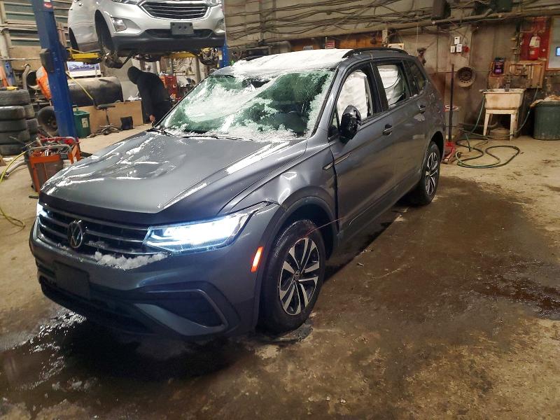 98181855 :رقم المزاد ، 3VV0B7AX1NM114934 vin ، 2022 Volkswagen Tiguan مزاد بيع