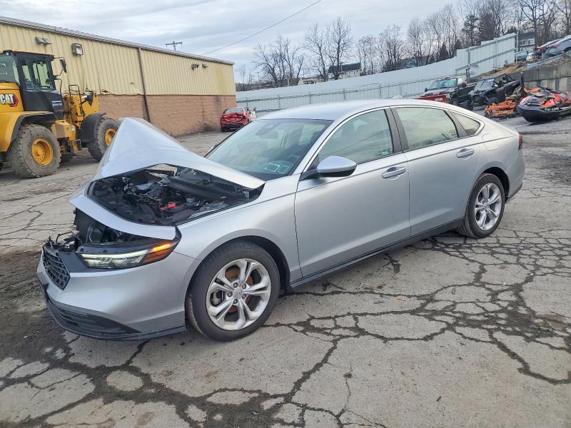 2025 Honda Accord მანქანა იყიდება აუქციონზე, vin: 1HGCY1F29SA004552, აუქციონის ნომერი: 72763715