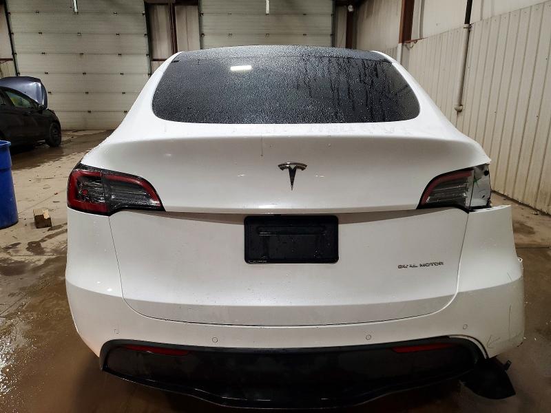 Продажа на аукционе авто 2022 Tesla Model Y, vin: 7SAYGDEE4NF330360, номер лота: 98953375