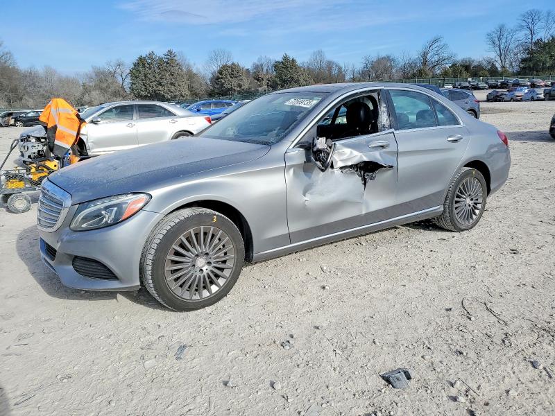 2015 Mercedes-benz C მანქანა იყიდება აუქციონზე, vin: 55SWF4KB7FU014615, აუქციონის ნომერი: 72569735