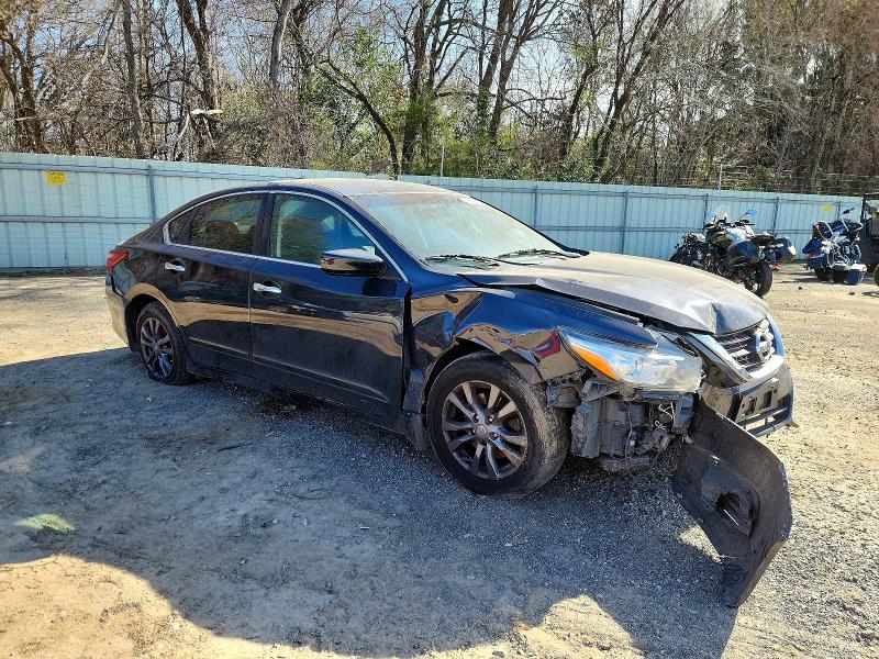 Продажа на аукционе авто 2018 Nissan Altima, vin: 1N4AL3AP8JC472185, номер лота: 73752715