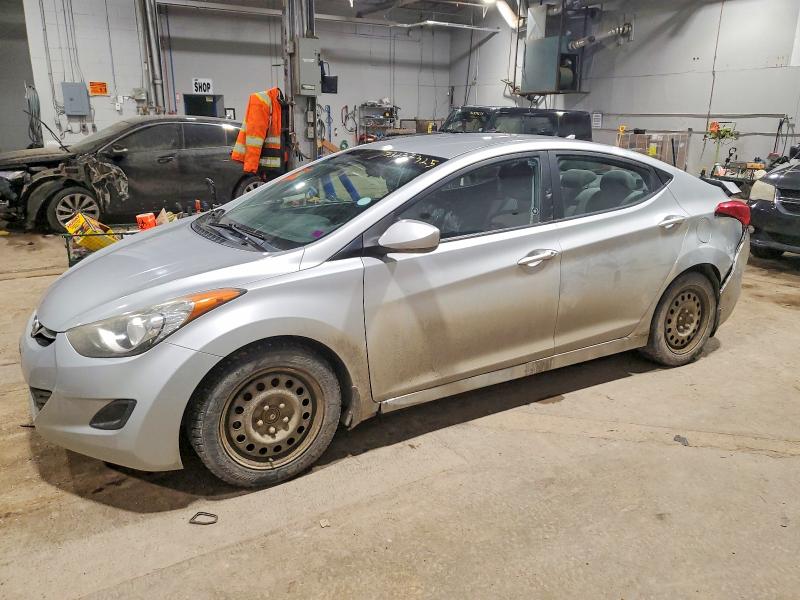 2013 Hyundai Elantra მანქანა იყიდება აუქციონზე, vin: 5NPDH4AE2DH237898, აუქციონის ნომერი: 73237325