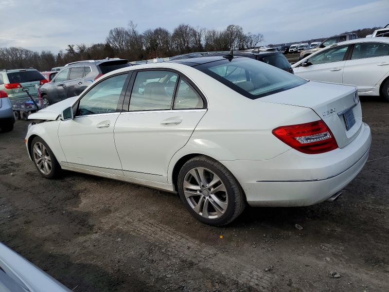 2012 Mercedes-benz C მანქანა იყიდება აუქციონზე, vin: WDDGF8BB3CR197262, აუქციონის ნომერი: 72763815