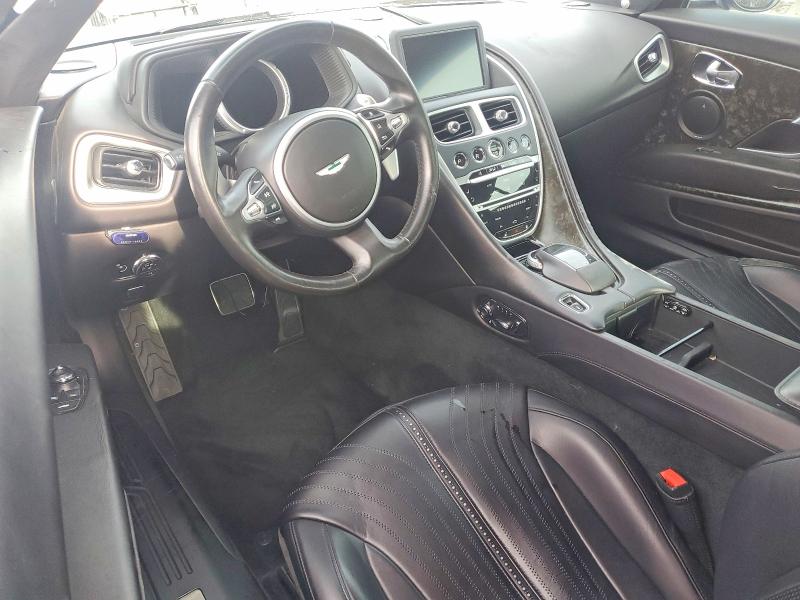 2017 Aston Martin Db11 მანქანა იყიდება აუქციონზე, vin: SCFRMFAV4HGL01304, აუქციონის ნომერი: 98354325