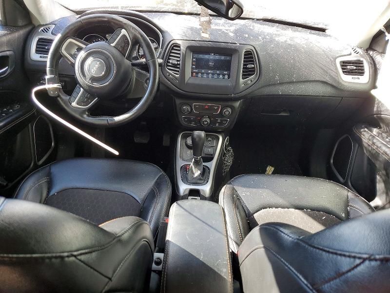 72987495 :رقم المزاد ، 3C4NJDBB6LT117372 vin ، 2020 Jeep Compass مزاد بيع