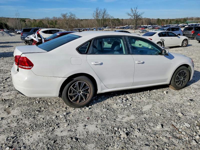 72350385 :رقم المزاد ، 1VWAP7A32EC010324 vin ، 2014 Volkswagen Passat S مزاد بيع